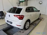 Gebraucht VW Polo Life 80 PS (58 kW) 2023 Ascotgrau Kleinwagen