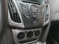 Gebraucht Ford Focus 125 PS (91 kW) 2014 Schwarz Kombi