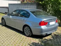Gebraucht BMW 320 170 PS (125 kW) 2010 Blau Limousine