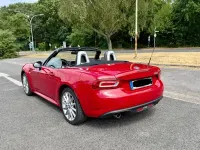 Gebraucht Fiat 124 Spider Lusso 140 PS (102 kW) 2017 Rot Cabrio