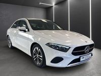 Gebraucht Mercedes A200 Progressive 163 PS (119 kW) 2024 Weiß Limousine
