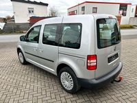 Gebraucht VW Caddy Trendline 109 PS (80 kW) 2012 Silber Van / Kleinbus