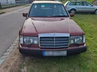 Gebraucht Mercedes E260 159 PS (116 kW) 1990 Rot Limousine