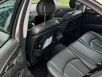 Gebraucht Mercedes E220 Avantgarde 150 PS (110 kW) 2002 Limousine