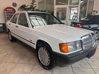 Gebraucht Mercedes 190 166 PS (122 kW) 1987 Weiß Limousine