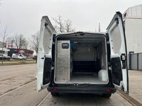 Gebraucht Opel Vivaro 120 PS (88 kW) 2017 Weiß Van / Kleinbus