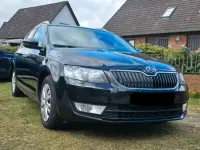 Gebraucht Skoda Octavia Ambition 150 PS (110 kW) 2015 Schwarz Kombi
