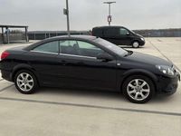 Gebraucht Opel Astra Cabriolet 140 PS (102 kW) 2008 Schwarz Cabrio