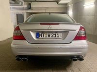 Gebraucht Mercedes E500 Avantgarde 306 PS (225 kW) 2003 Silber Limousine