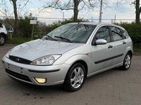 Usata Ford Focus 101 CV (74 kW) 2002 Argento Utilitaria