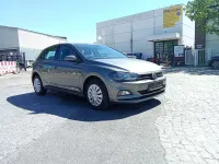 Gebraucht VW Polo Comfortline 95 PS (69 kW) 2019 Limestone grey metallic Kleinwagen