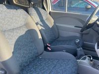 Second-hand Renault Twingo 58 CP (42 kW) 2009 Alb Hatchback