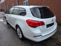 Gebraucht Opel Astra Style 110 PS (80 kW) 2016 Schneeweiss/summitwhite/arctic Kombi