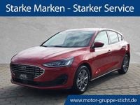 Usado Ford Focus Titanium 155 CV (114 kW) 2022 Rojo Utilitario
