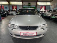 Gebraucht Opel Vectra 147 PS (108 kW) 2001 Silber Limousine
