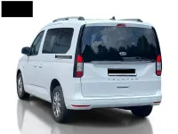 Gebraucht Ford Tourneo Titanium 122 PS (89 kW) 2022 Weiß Van / Kleinbus