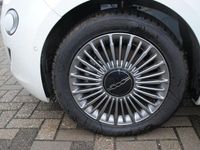 Gebraucht Fiat 500e 86 kW (118 PS) 2024 Arktis weiß Kleinwagen