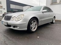 Gebraucht Mercedes E220 150 PS (110 kW) 2005 Silber Limousine