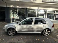 Gebraucht VW Golf IV Highline 150 PS (110 kW) 2001 Silber Limousine