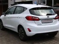 Gebraucht Ford Fiesta Titanium 101 PS (74 kW) 2022 Weiß Kleinwagen
