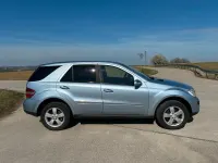 Gebraucht Mercedes ML320 224 PS (164 kW) 2008 Blau SUV