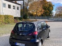 Gebraucht Mitsubishi Colt Edition 95 PS (69 kW) 2010 Schwarz Limousine
