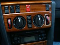 Gebraucht Mercedes E300 136 PS (100 kW) 1993 Weiß