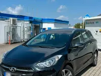 Gebraucht Hyundai i30 110 PS (80 kW) 2015 Schwarz Kombi