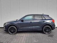 Gebraucht Audi Q2 Ambiente 150 PS (110 kW) 2023 Grau metallic SUV