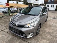 Gebraucht Toyota Verso Skyview Edition 111 PS (81 kW) 2015 Braun Van / Kleinbus