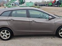 Gebraucht Hyundai i30 Trend 110 PS (80 kW) 2015 Grau Kombi