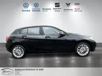 Gebraucht BMW 120 Advantage 190 PS (139 kW) 2023 Schwarz Kleinwagen