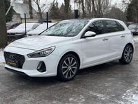 Gebraucht Hyundai i30 Premium 110 PS (80 kW) 2017 Weiß Limousine