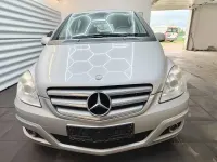 Gebraucht Mercedes B180 109 PS (80 kW) 2010 Silber Van / Kleinbus