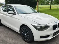 Gebraucht BMW 114 102 PS (75 kW) 2014 Weiß Kleinwagen