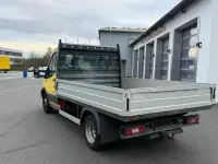 Używany Ford Transit 170 KM (125 kW) 2017 Czerwony SUV