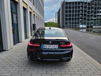 gebraucht BMW 330e M Sport Automatik H&K HUD Laser Garantie