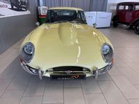 Gebraucht Jaguar E-Type 179 PS (131 kW) 1966 Pale primerose yellow Coupé