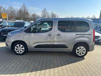 Gebraucht Opel Combo 131 PS (96 kW) 2022 Kontrast grau/quarz silber Van / Kleinbus