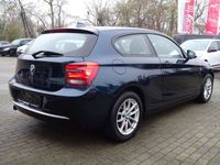 gebraucht BMW 116 i Automatik Teilleder Alu Einparkhilfe Klima