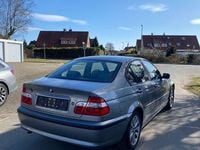 Gebraucht BMW 320 150 PS (110 kW) 2004 Grau Limousine