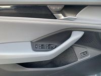 Gebraucht VW Passat 150 PS (110 kW) 2024 Silber Kombi