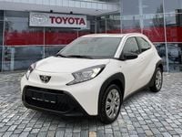 Gebraucht Toyota Aygo Play 72 PS (52 kW) 2024 Super white 2 Kleinwagen