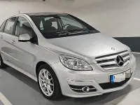 Gebraucht Mercedes B180 116 PS (85 kW) 2011 Silber Kleinwagen