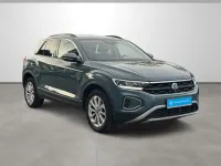 Gebraucht VW T-Roc Life 150 PS (110 kW) 2022 Petroleum blue metallic SUV