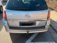 Gebraucht Opel Astra 110 PS (80 kW) 2010 Silber Kombi