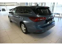 Gebraucht Ford Focus Titanium X 116 PS (85 kW) 2023 Chrome blue (metallic) Kombi