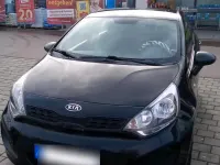 Gebraucht Kia Rio 109 PS (80 kW) 2012 Schwarz Limousine