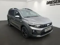 Neu Dacia Jogger Expression 110 PS (80 kW) 2026 Grau Van / Kleinbus