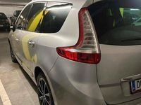 Gebraucht Renault Grand Scénic III 131 PS (96 kW) 2014 Silber Van / Kleinbus